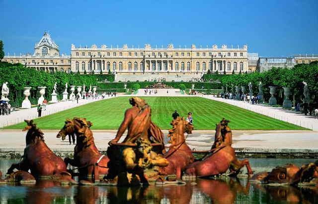 Версаль в Париже